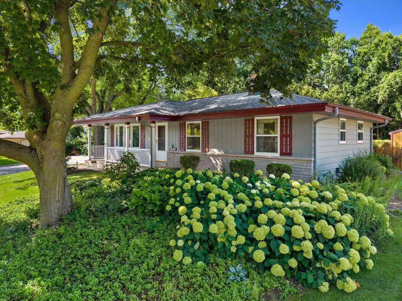 1st image of N85w18195 Lawrence Avenue Avenue, Menomonee Falls, WI 53051 | MLS# 1975739