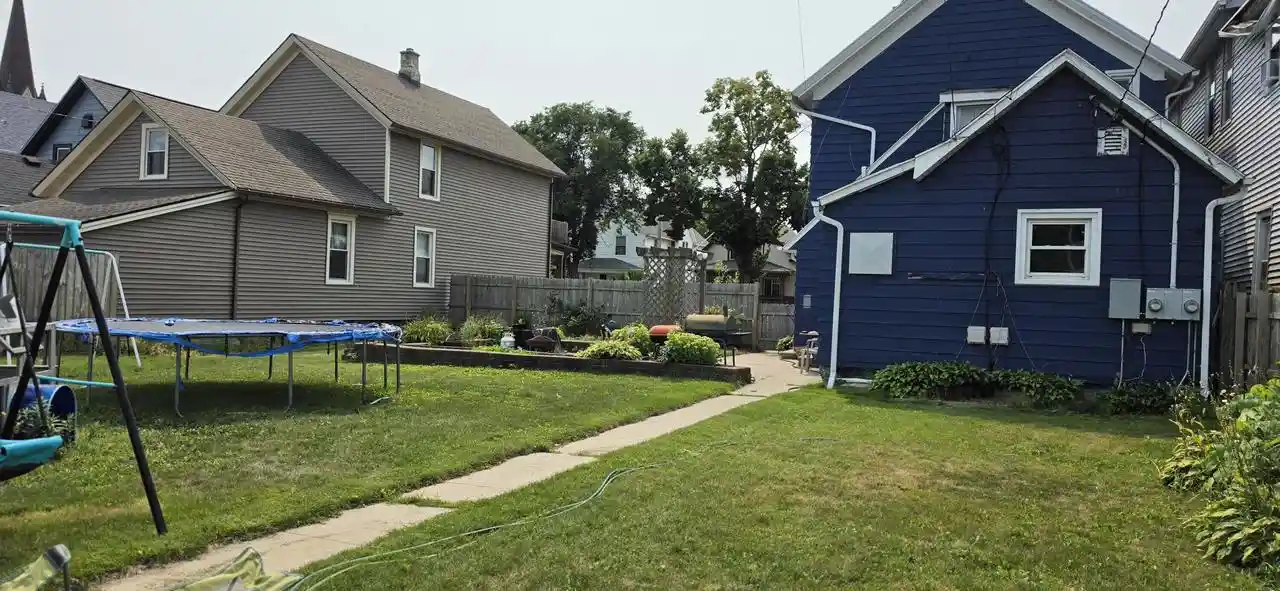 2nd image of 1222/1224 Georgia Avenue Avenue #1224, Sheboygan, WI 53081 | MLS# 1975748
