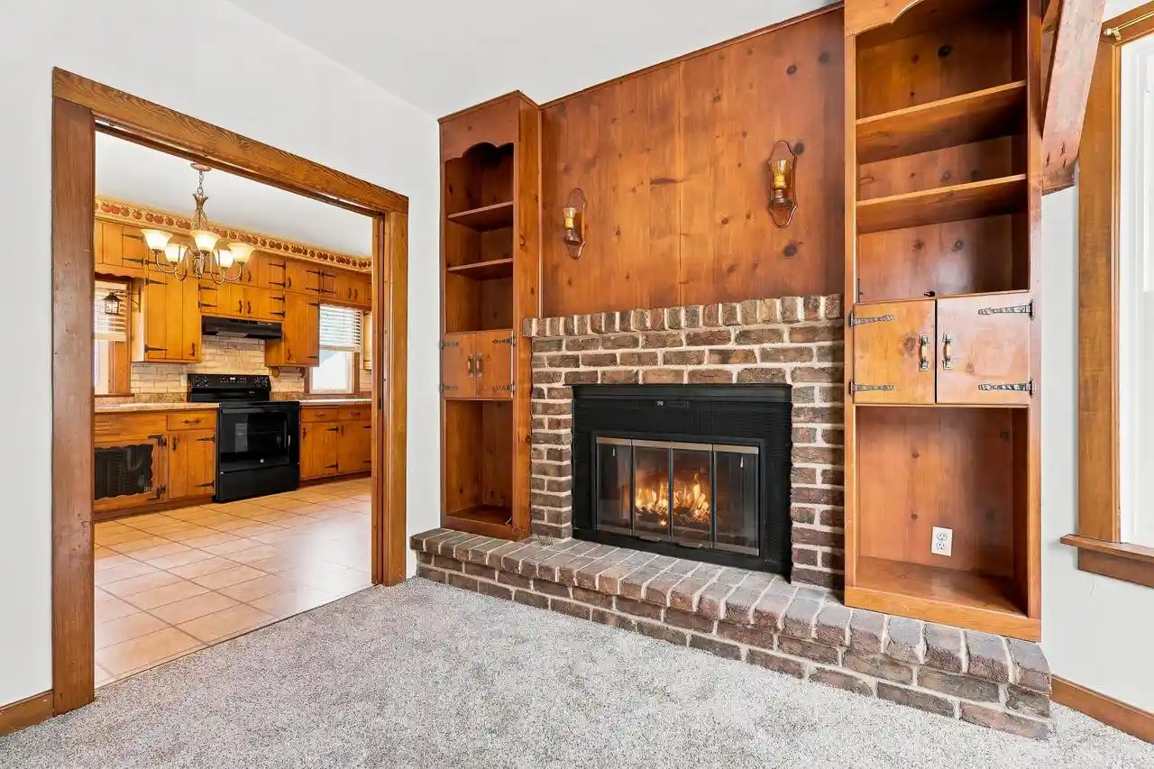 47th image of 851 N 10th Street Street, Manitowoc, WI 54220 | MLS# 1975747