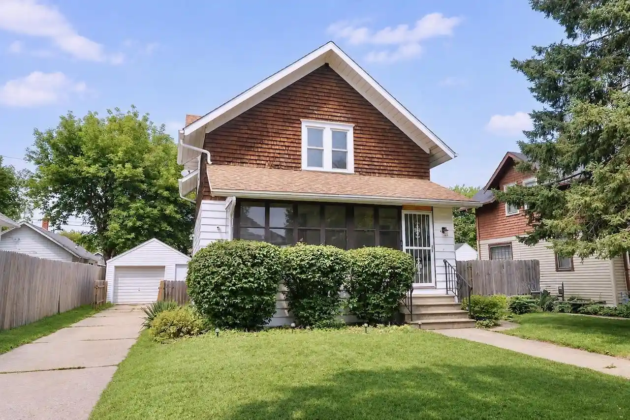 Photo 1 of Single family home for sale at 1500 71st Street Street, Kenosha, WI 53143 | MLS# 2030259 | Listing updated on 2026-09-08