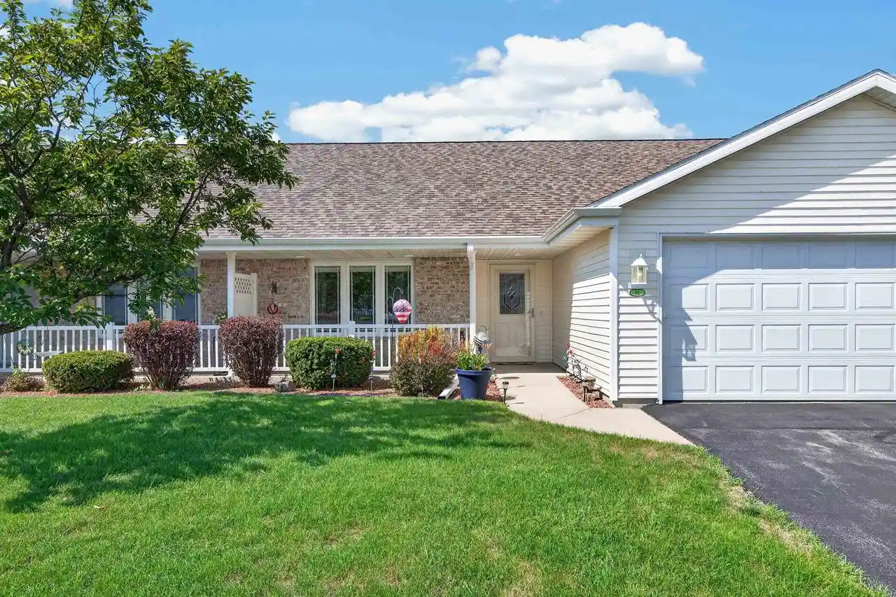1st image of 93 Queens Way Way, Fond Du Lac, WI 54935 | MLS# 2030267