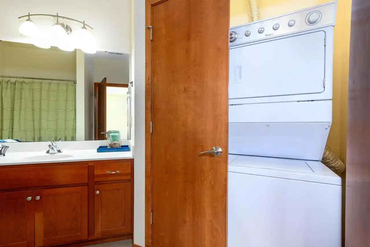 4th image of 5194 Sassafras Dr Dr, Fitchburg, WI 53711
