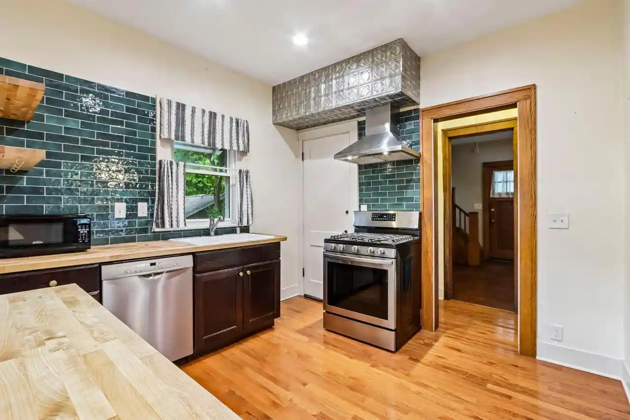 Photo 3 of Single family home for sale at 309 N Brearly St, Madison, WI 53703 | MLS# 2030269 | Listing updated on 2026-09-18