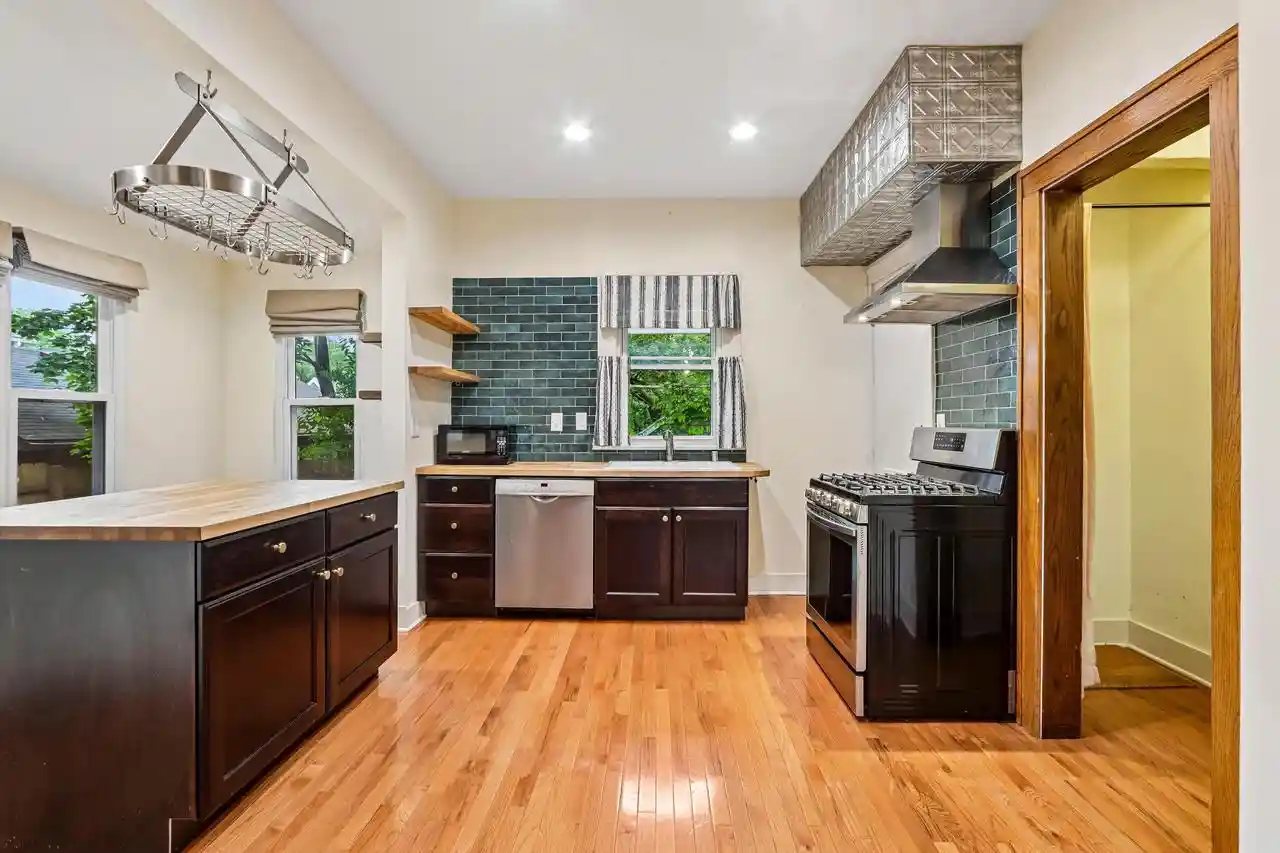 Photo 3 of Single family home for sale at 309 N Brearly St, Madison, WI 53703 | MLS# 2030269 | Listing updated on 2026-09-18