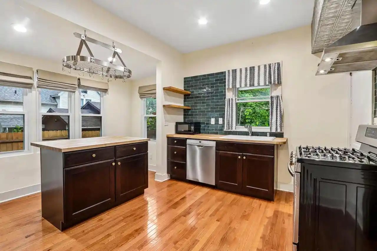 Photo 4 of Single family home for sale at 309 N Brearly St, Madison, WI 53703 | MLS# 2030269 | Listing updated on 2026-09-18