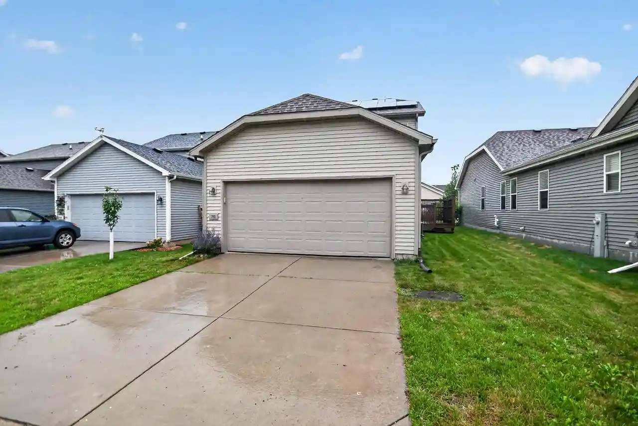 2nd image of 705 Reflection Dr Dr, Verona, WI 53593 | MLS# 2030274
