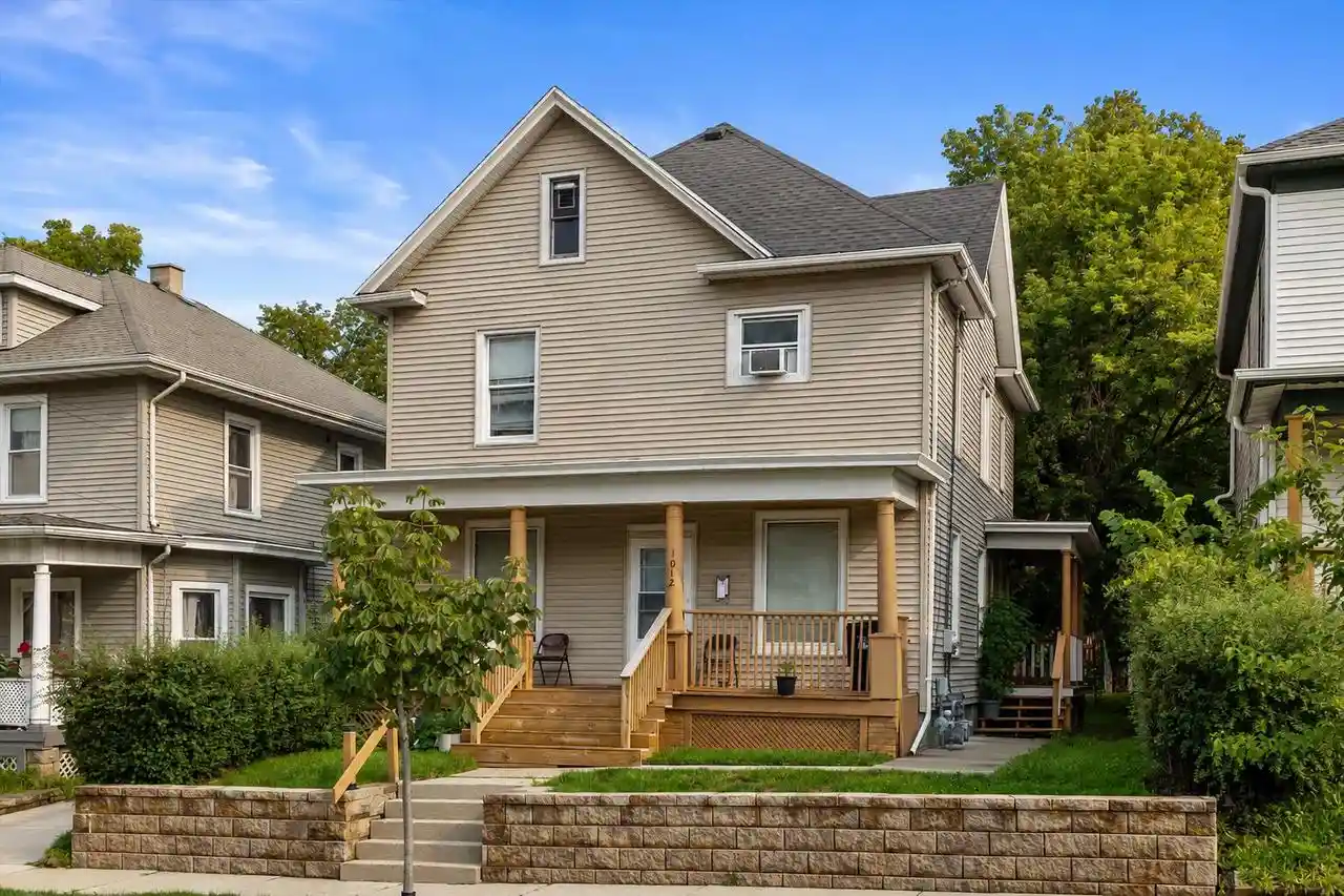 1st image of 1012 Hamilton Street Street, Racine, WI 53404 | MLS# 1975761