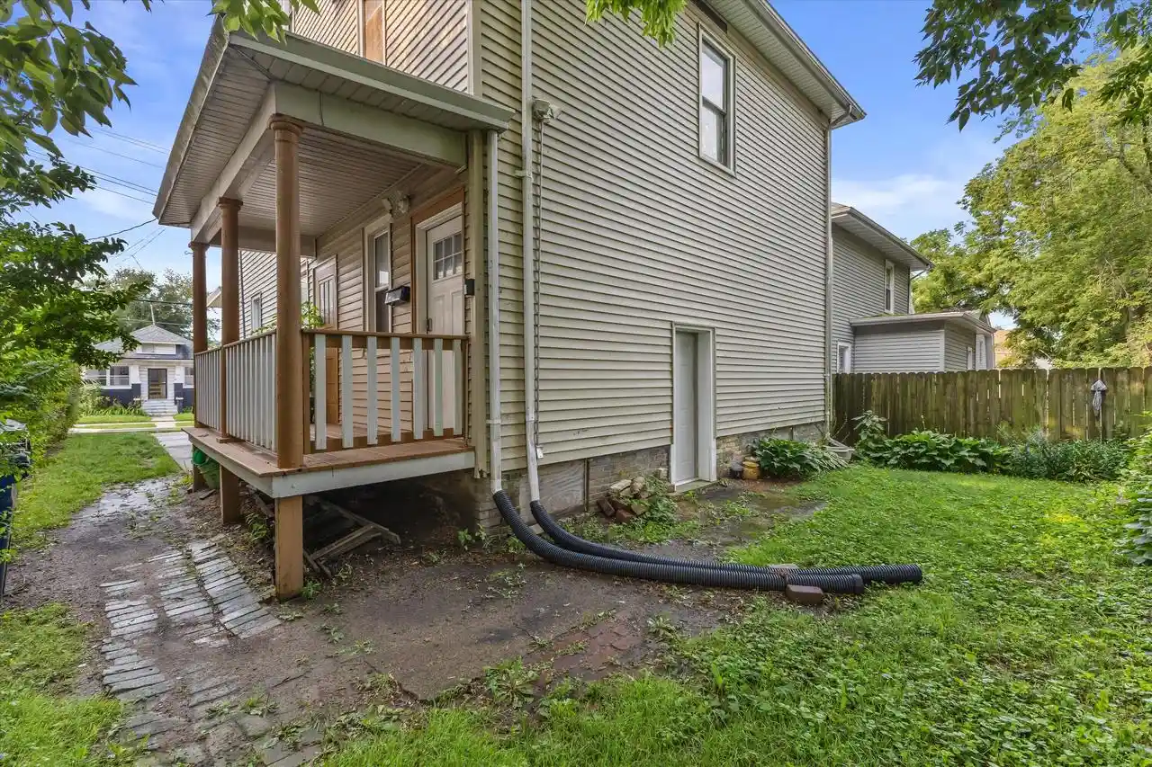 2nd image of 1012 Hamilton Street Street, Racine, WI 53404 | MLS# 1975761