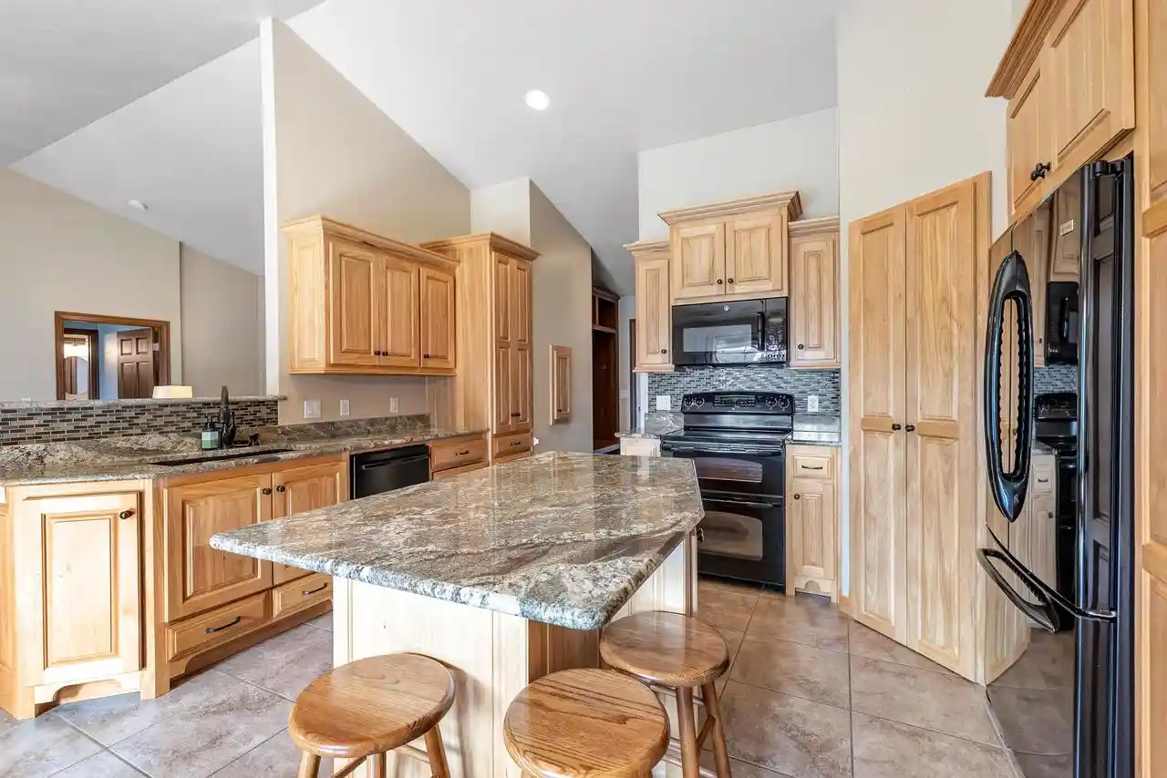 3rd image of 3619 Crocus Dr Dr, De Pere, WI 54115 | MLS# 50330843