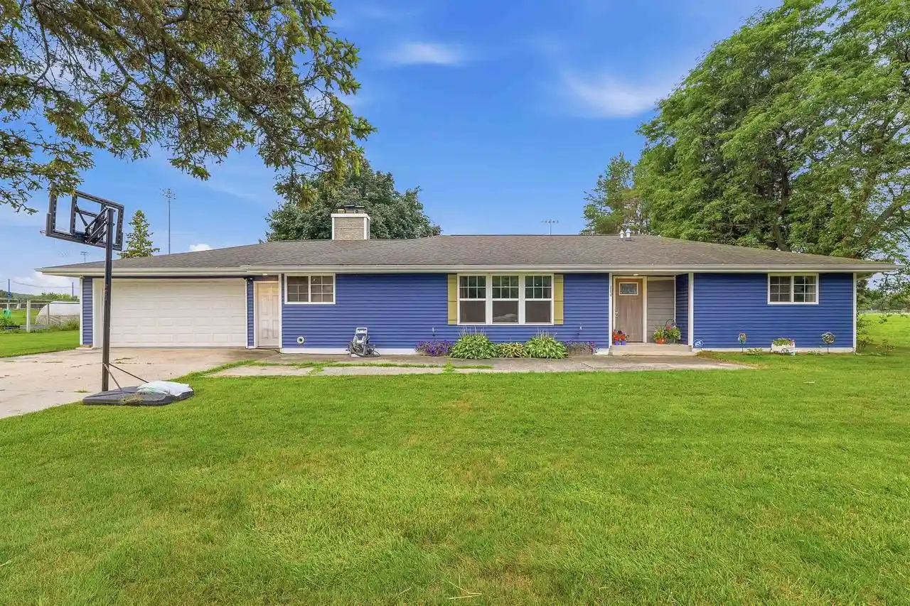 1st image of 884 E Division Street Street, Fond Du Lac, WI 54935 | MLS# 50330838