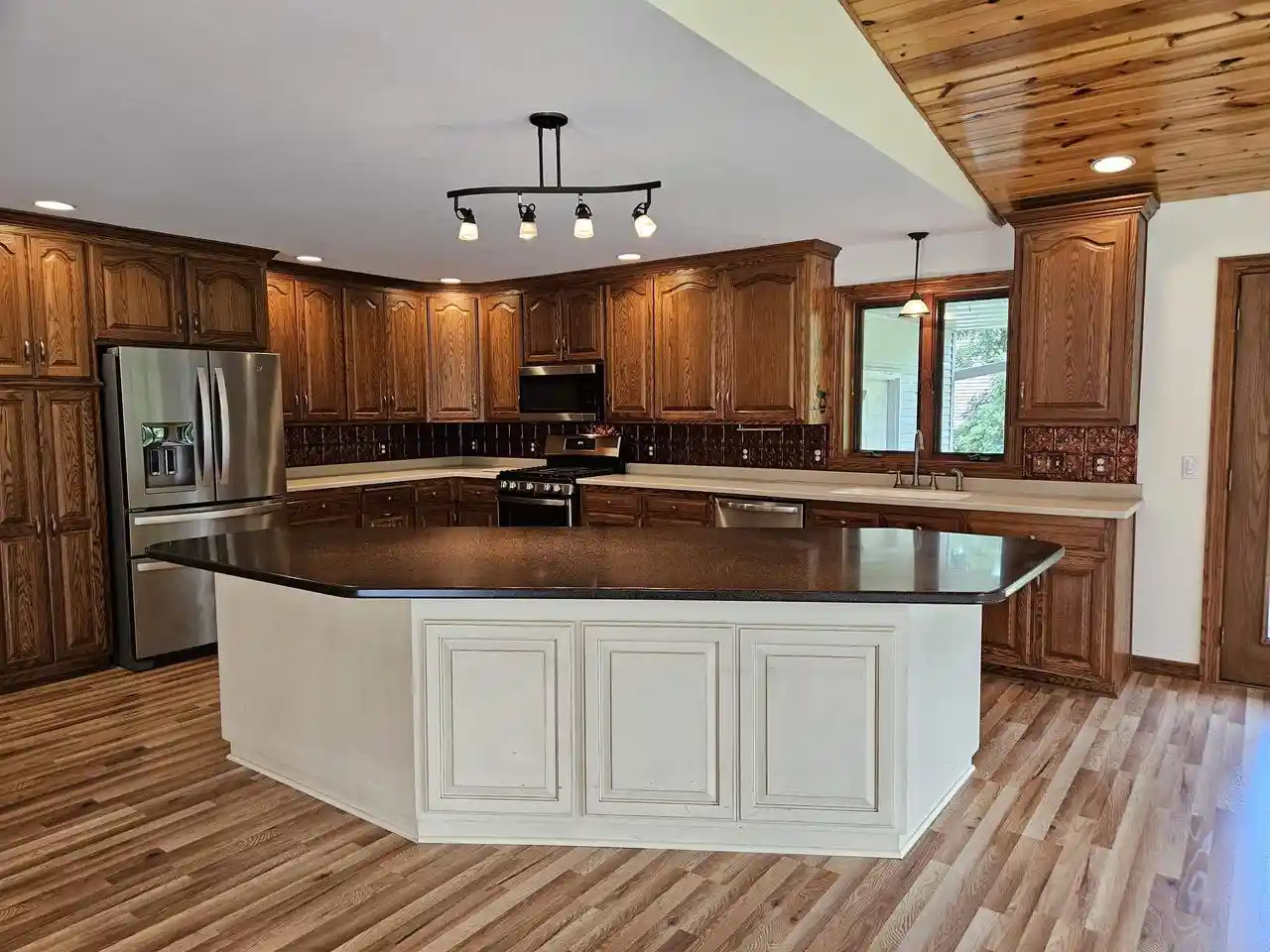 Photo 3 of Single family home for sale at 3830 Nicolet Dr Dr, Green Bay, WI 54311 | MLS# 50330814 | Listing updated on 2026-10-07