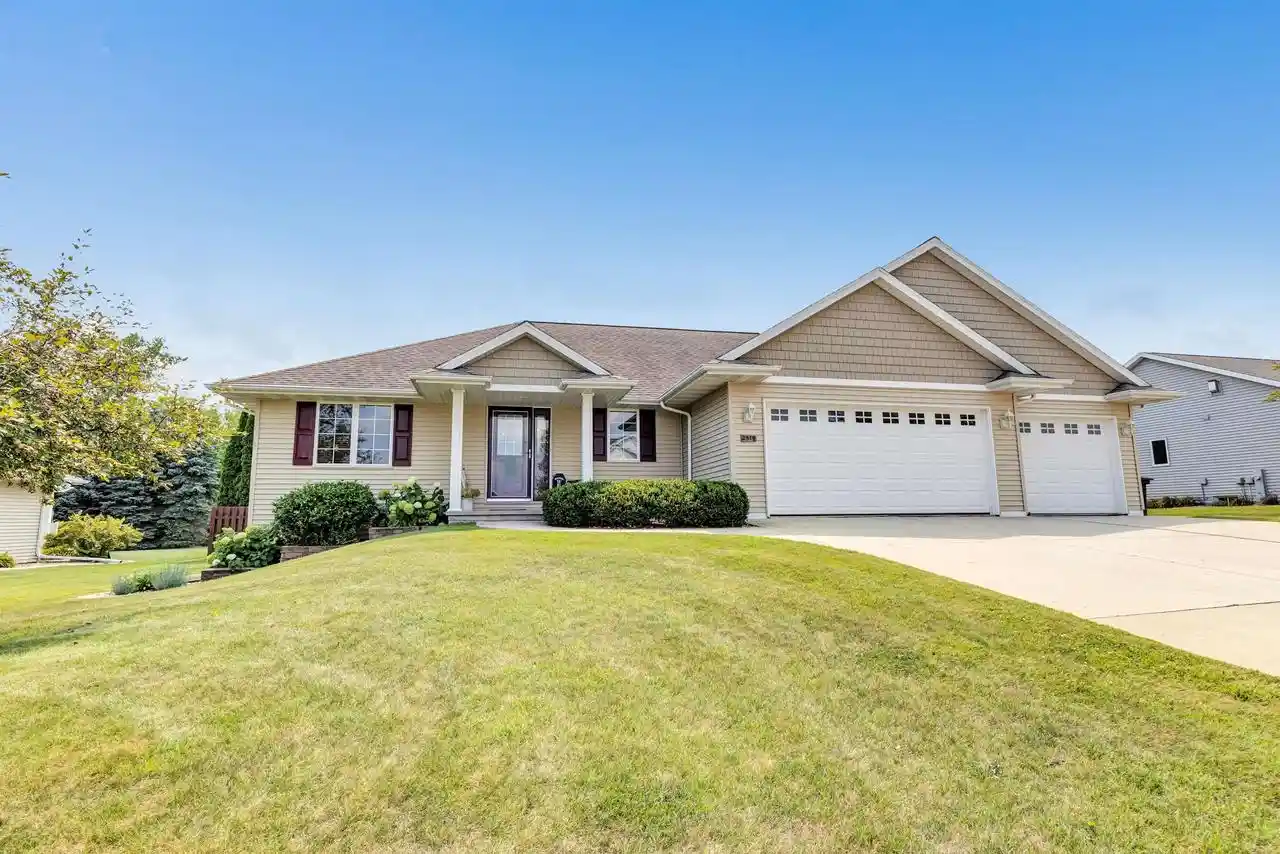 Photo 1 of Single family home for sale at 2519 Turnbury Road Road, Green Bay, WI 54313 | MLS# 50330849 | Listing updated on 2026-08-27