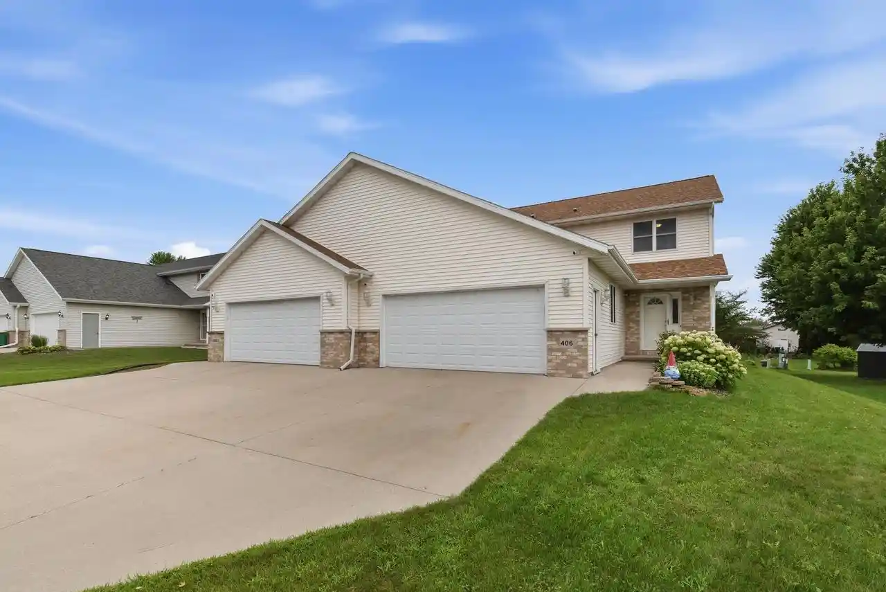 1st image of 406 Greenbriar Avenue Avenue, Fond Du Lac, WI 54935 | MLS# 50330845