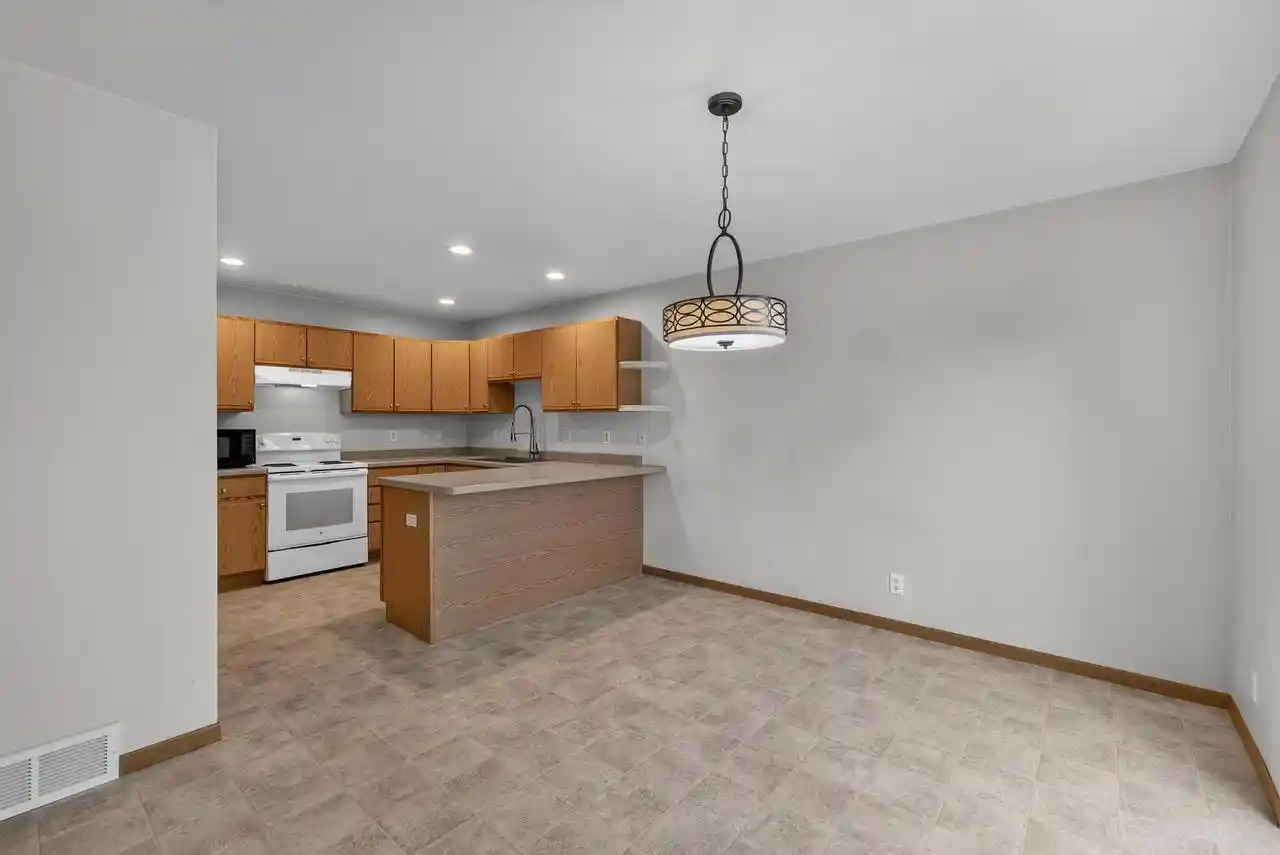 2nd image of 406 Greenbriar Avenue Avenue, Fond Du Lac, WI 54935 | MLS# 50330845