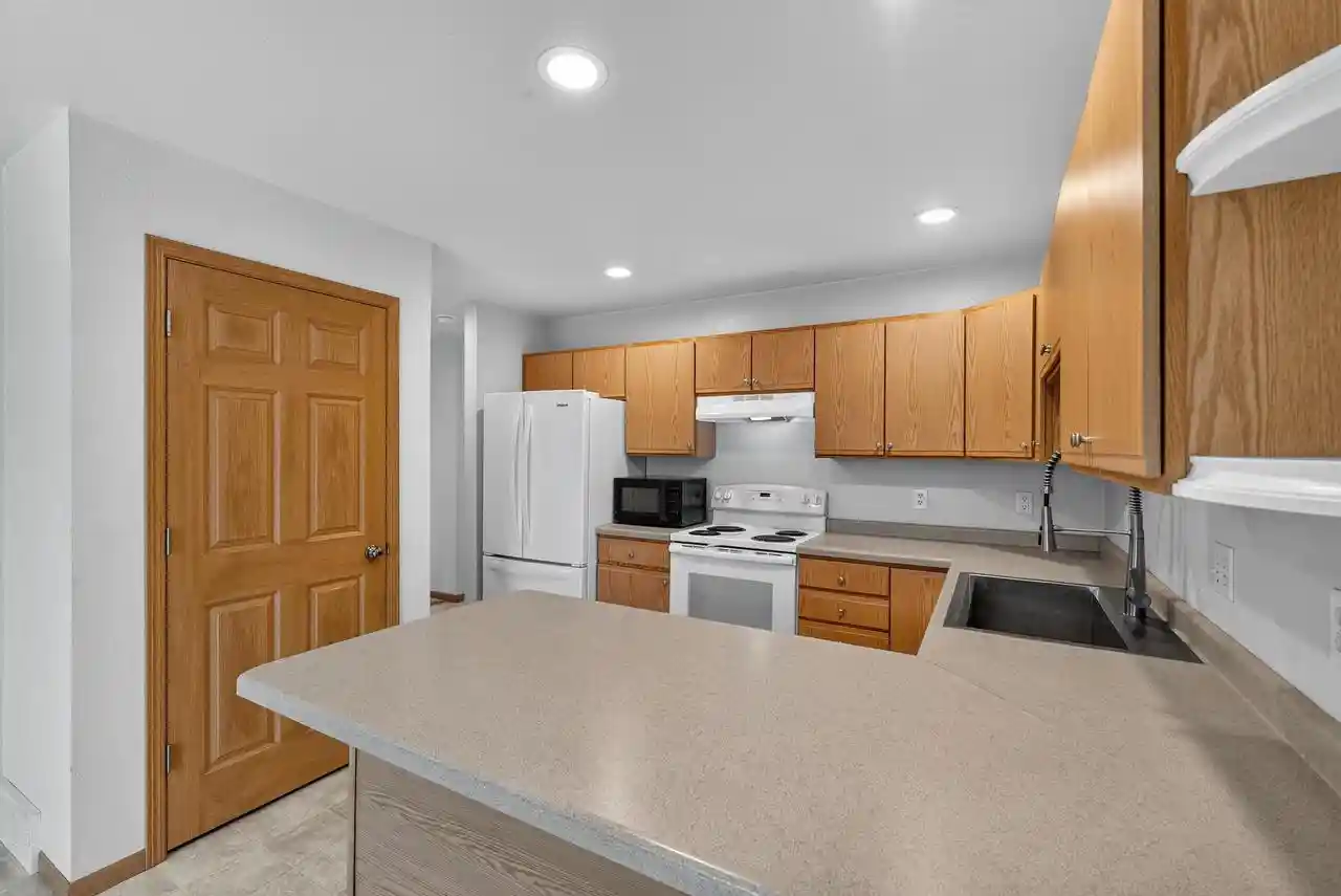 Photo 4 of Condo for sale at 406 Greenbriar Avenue Avenue, Fond Du Lac, WI 54935 | MLS# 50330845 | Listing updated on 2026-09-10