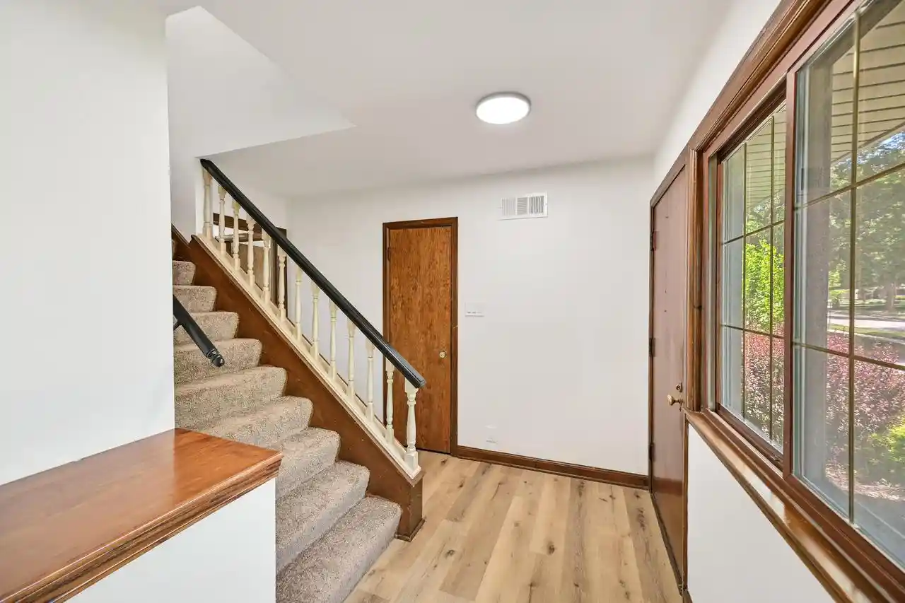 Photo 3 of Single family home for sale at 6319 N Bay Ridge Avenue Avenue, Milwaukee, WI 53217 | MLS# 1975774 | Listing updated on 2026-10-23
