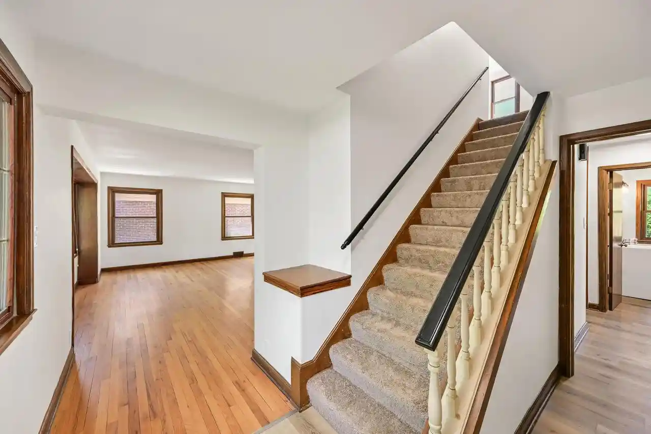 Photo 4 of Single family home for sale at 6319 N Bay Ridge Avenue Avenue, Milwaukee, WI 53217 | MLS# 1975774 | Listing updated on 2026-10-23