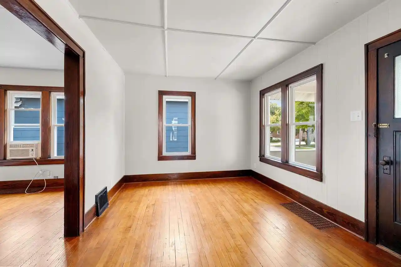 2nd image of 1044 Caroline Street Street, Green Bay, WI 54303 | MLS# 50330846