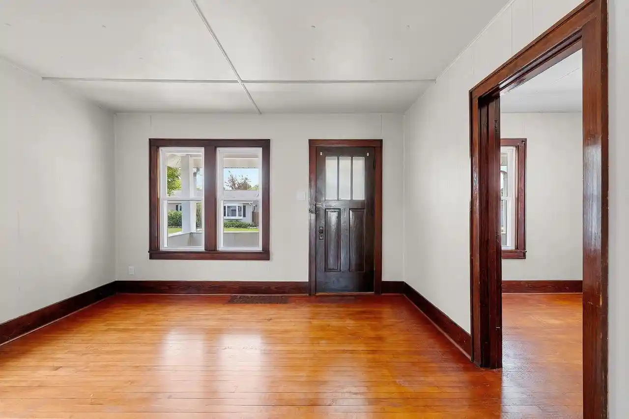 3rd image of 1044 Caroline Street Street, Green Bay, WI 54303 | MLS# 50330846