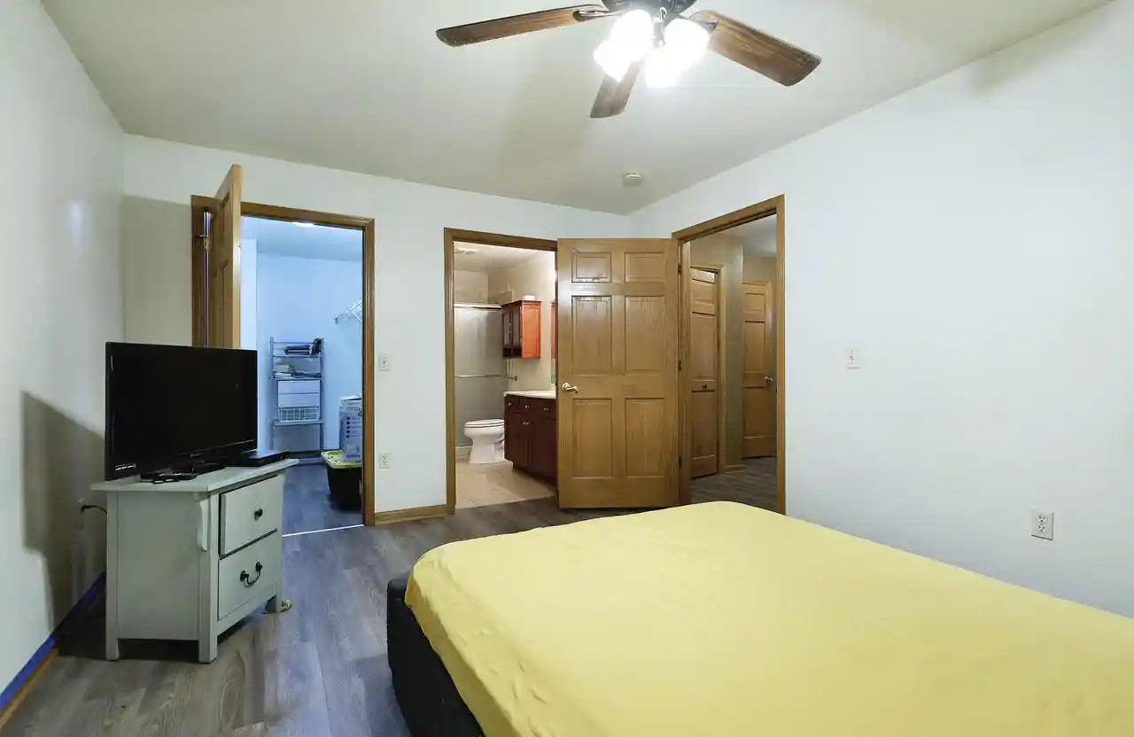 4th image of 8856 Sheridan Road Road #1, Kenosha, WI 53143 | MLS# 1975776