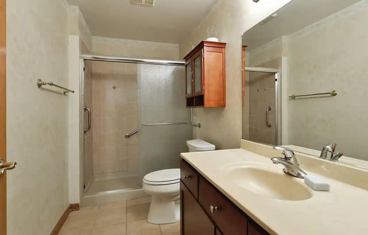 5th image of 8856 Sheridan Road Road #1, Kenosha, WI 53143 | MLS# 1975776
