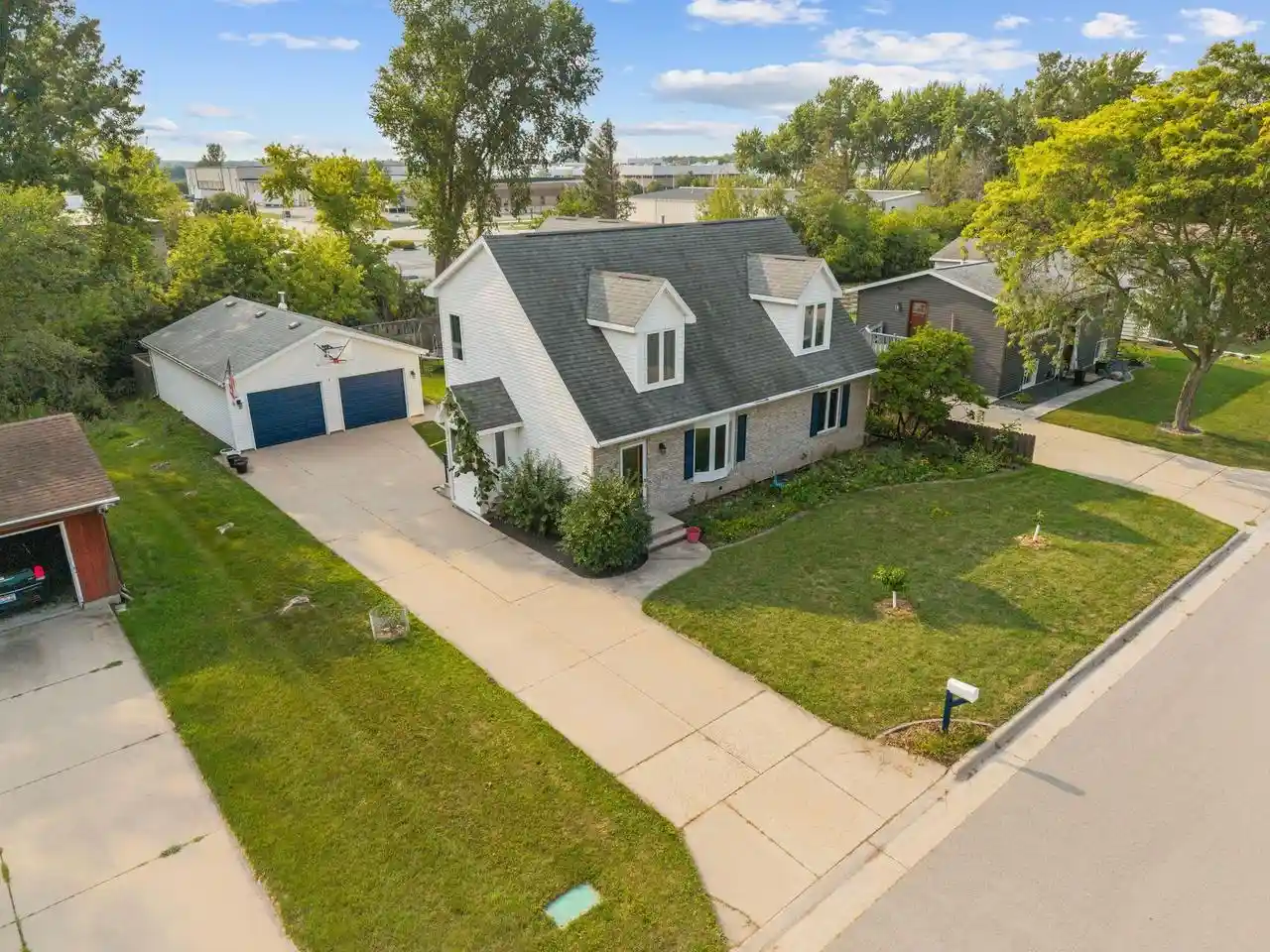 1st image of 2345 Brantwood Dr Dr, Neenah, WI 54956 | MLS# 50330853