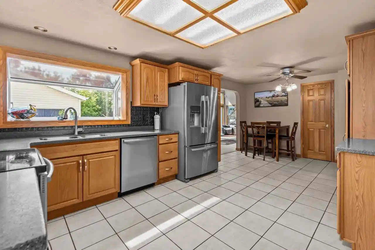 3rd image of 2345 Brantwood Dr Dr, Neenah, WI 54956 | MLS# 50330853