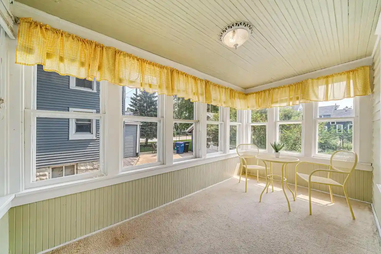 4th image of 107 W 16Th Avenue Avenue, Oshkosh, WI 54902 | MLS# 50330850
