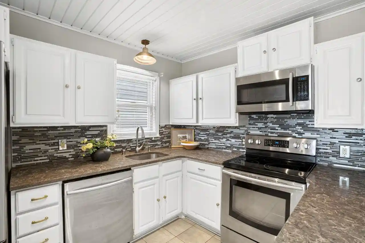 Photo 37 of Single family home for sale at 5412 N Bay Ridge Avenue Avenue, Milwaukee, WI 53217 | MLS# 1975780 | Listing updated on 2026-08-22