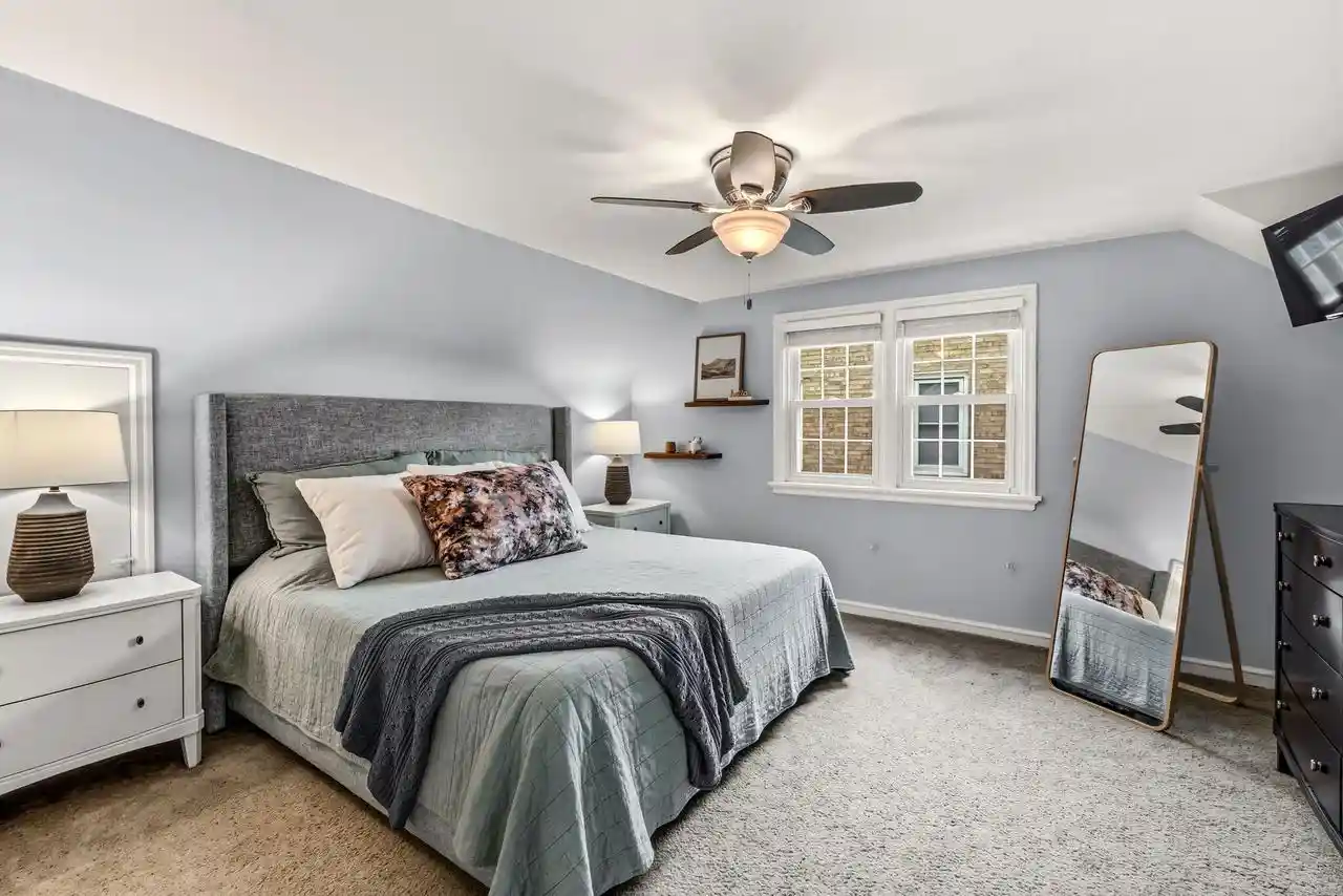 Photo 2 of Sale Pending at 5516 N Kent Avenue Avenue, Milwaukee, WI 53217 | MLS# 1975786 | Listing updated on 2026-08-24