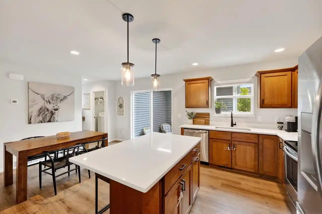 Photo 4 of Single family home for sale at 5955 Vintage Birch Way Way, Mcfarland, WI 53558 | MLS# 2030281 | Listing updated on 2026-09-18
