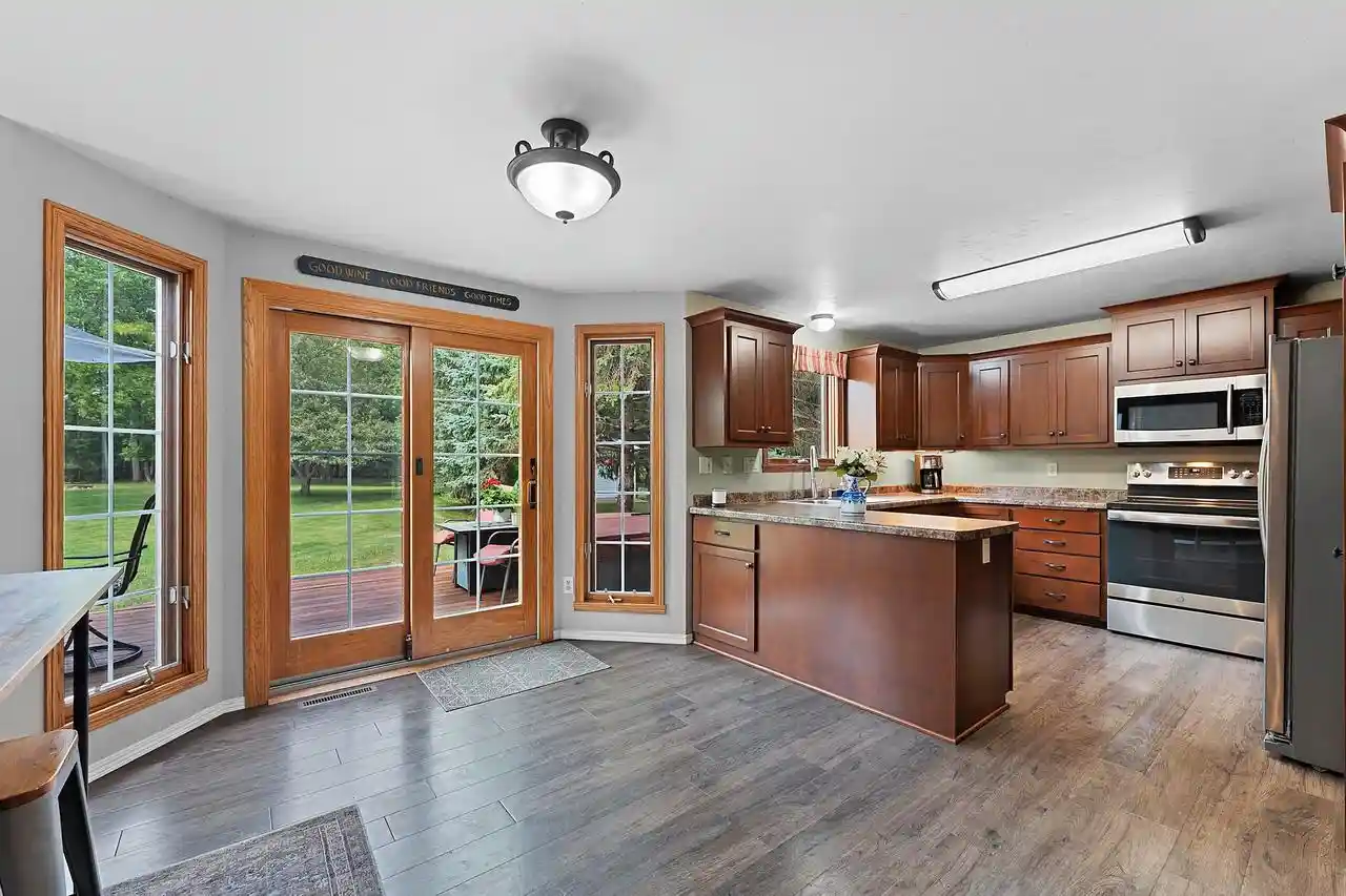 Photo 2 of Single family home for sale at 2906 Sunray Lane Lane, Green Bay, WI 54313 | MLS# 50330857 | Listing updated on 2026-08-16
