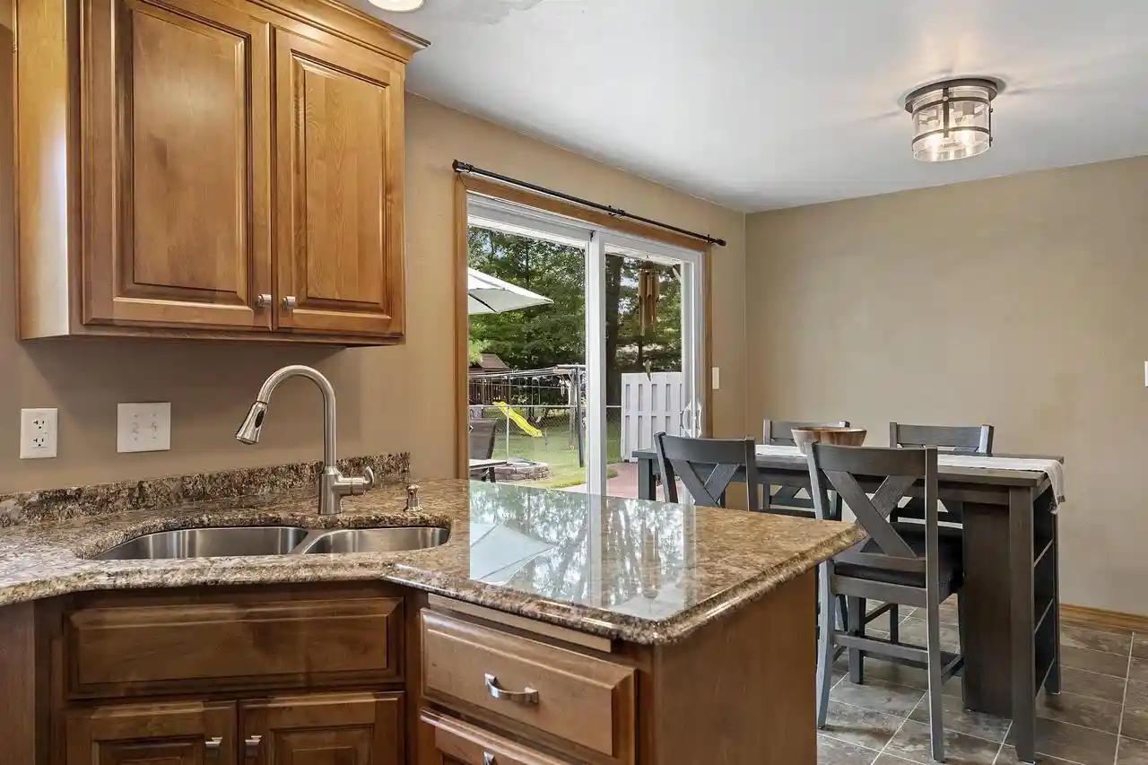 Photo 4 of Single family home for sale at 2423 Hampton Avenue Avenue, Green Bay, WI 54311 | MLS# 50330860 | Listing updated on 2026-08-16