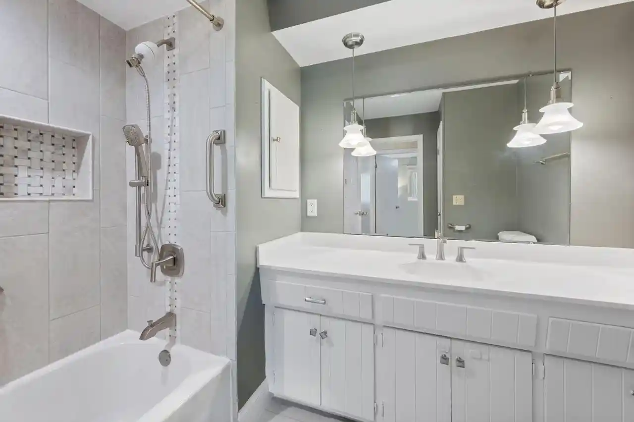 Photo 3 of Single family home for sale at 501 W Bayfield Avenue Avenue, Glendale, WI 53217 | MLS# 1975788 | Listing updated on 2026-09-15