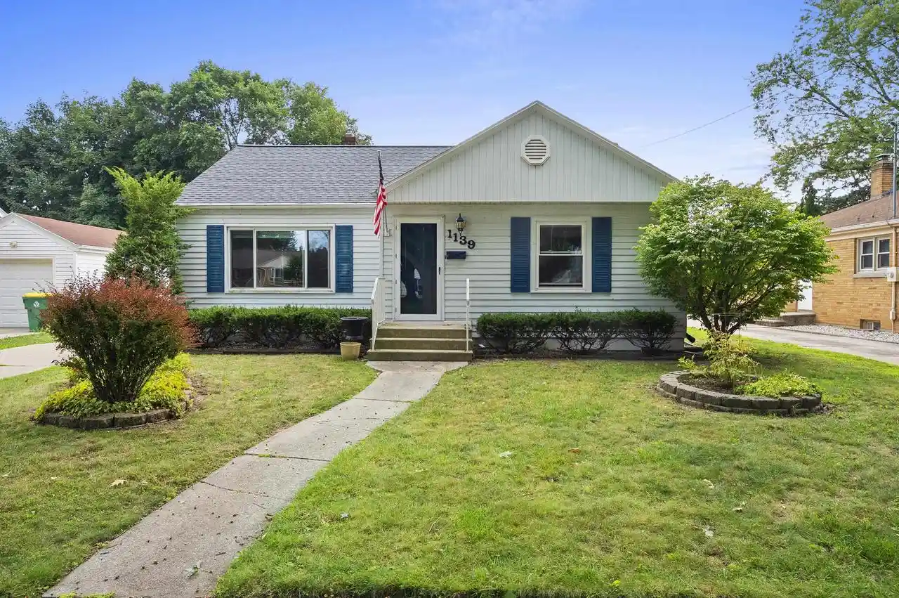 1st image of 1139 Kellogg Street Street, Green Bay, WI 54303 | MLS# 50330864