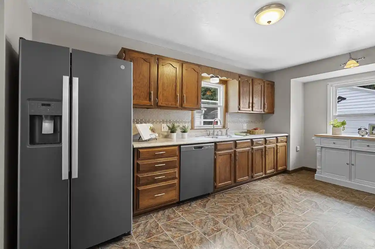 2nd image of 1139 Kellogg Street Street, Green Bay, WI 54303 | MLS# 50330864