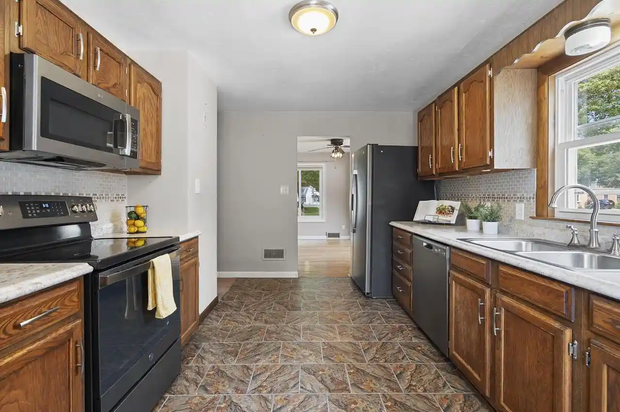 Photo 3 of Single family home for sale at 1139 Kellogg Street Street, Green Bay, WI 54303 | MLS# 50330864 | Listing updated on 2026-08-22