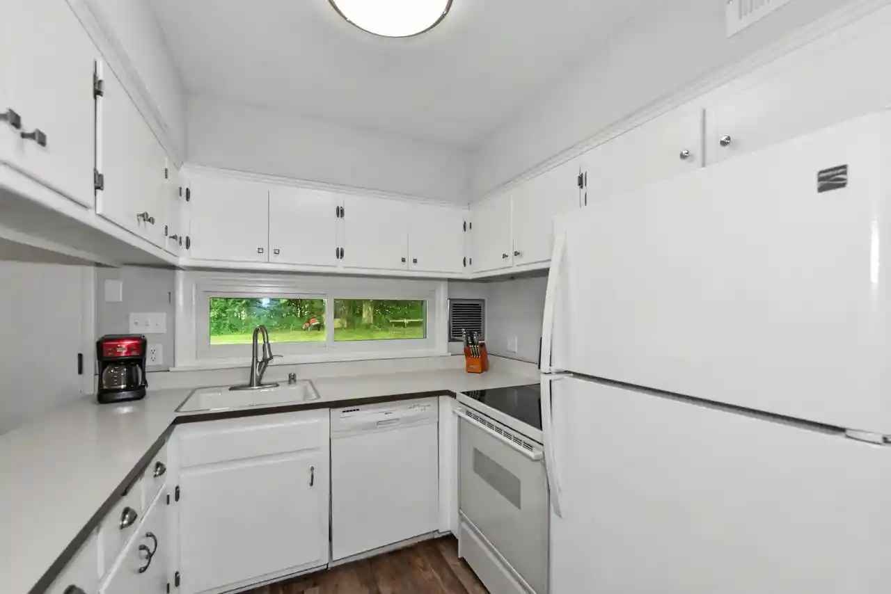 2nd image of 7820 W Barnard Avenue Avenue, Milwaukee, WI 53220 | MLS# 1975793