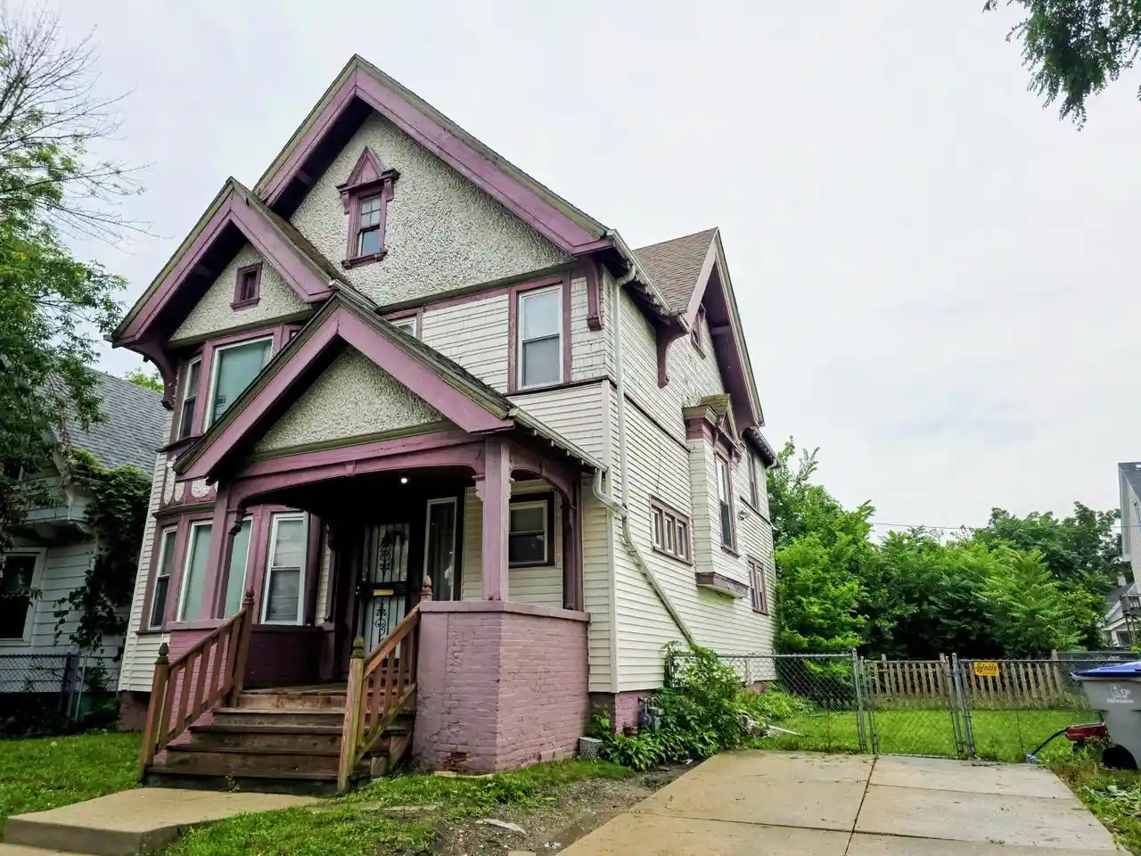 1st image of 2563 N 12th Street Street, Milwaukee, WI 53206 | MLS# 1975794