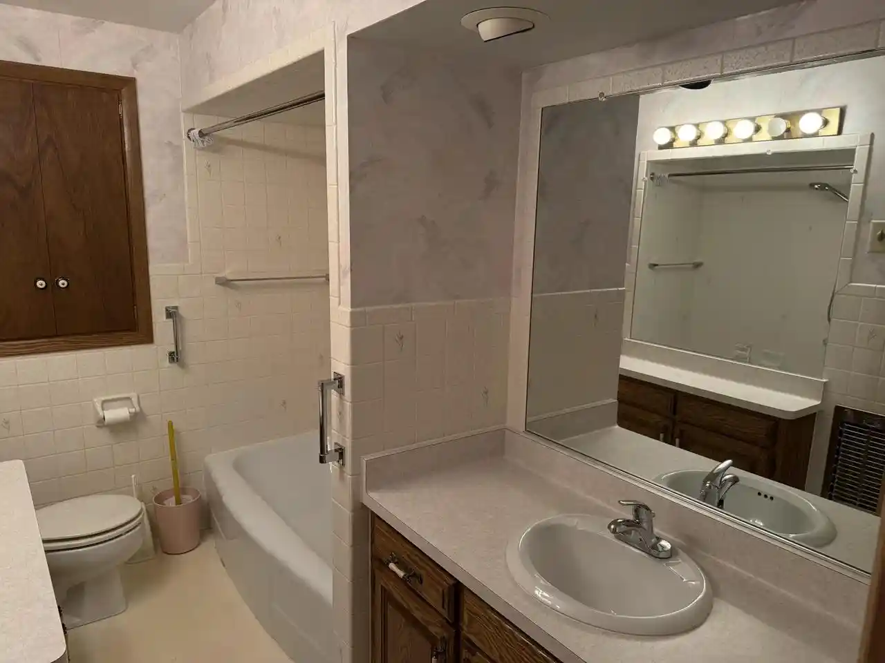 5th image of 1909 Simpson Street Street, Oshkosh, WI 54902 | MLS# 50330863