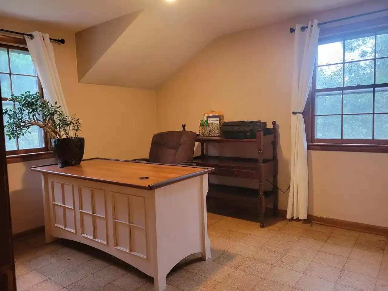 Photo 3 of Single family home for sale at 686 S Concord Road Road, Oconomowoc, WI 53066 | MLS# 1975807 | Listing updated on 2026-09-28