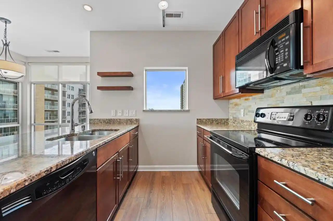 2nd image of 1550 E Royall Pl Pl #1112, Milwaukee, WI 53202 | MLS# 1975808