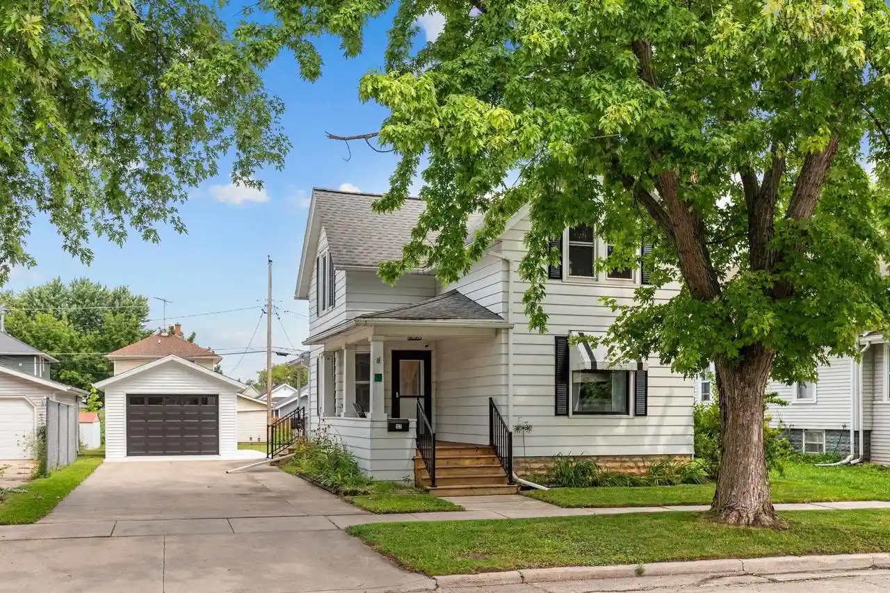Photo 1 of Single family home for sale at 37 14th Street Street, Fond Du Lac, WI 54935 | MLS# 50330872 | Listing updated on 2026-08-15