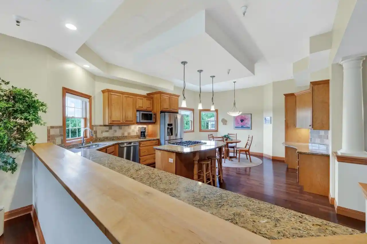 4th image of 9002 Hawks Reserve Ln Ln, Madison, WI 53593
