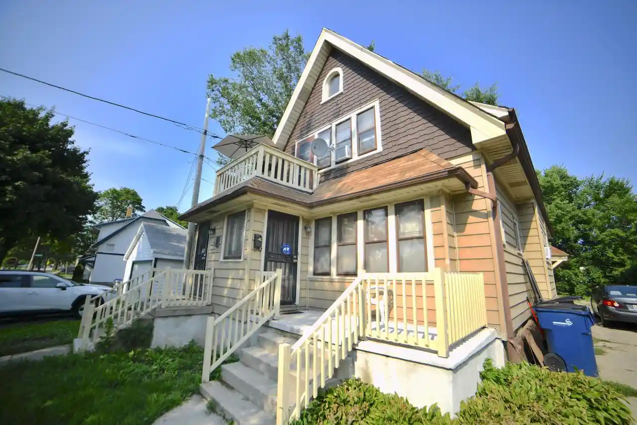 Photo 2 of Multi family home for sale at 4956 4958 N 19th Street Street #4958, Milwaukee, WI 53209 | MLS# 1975826 | Listing updated on 2026-09-16