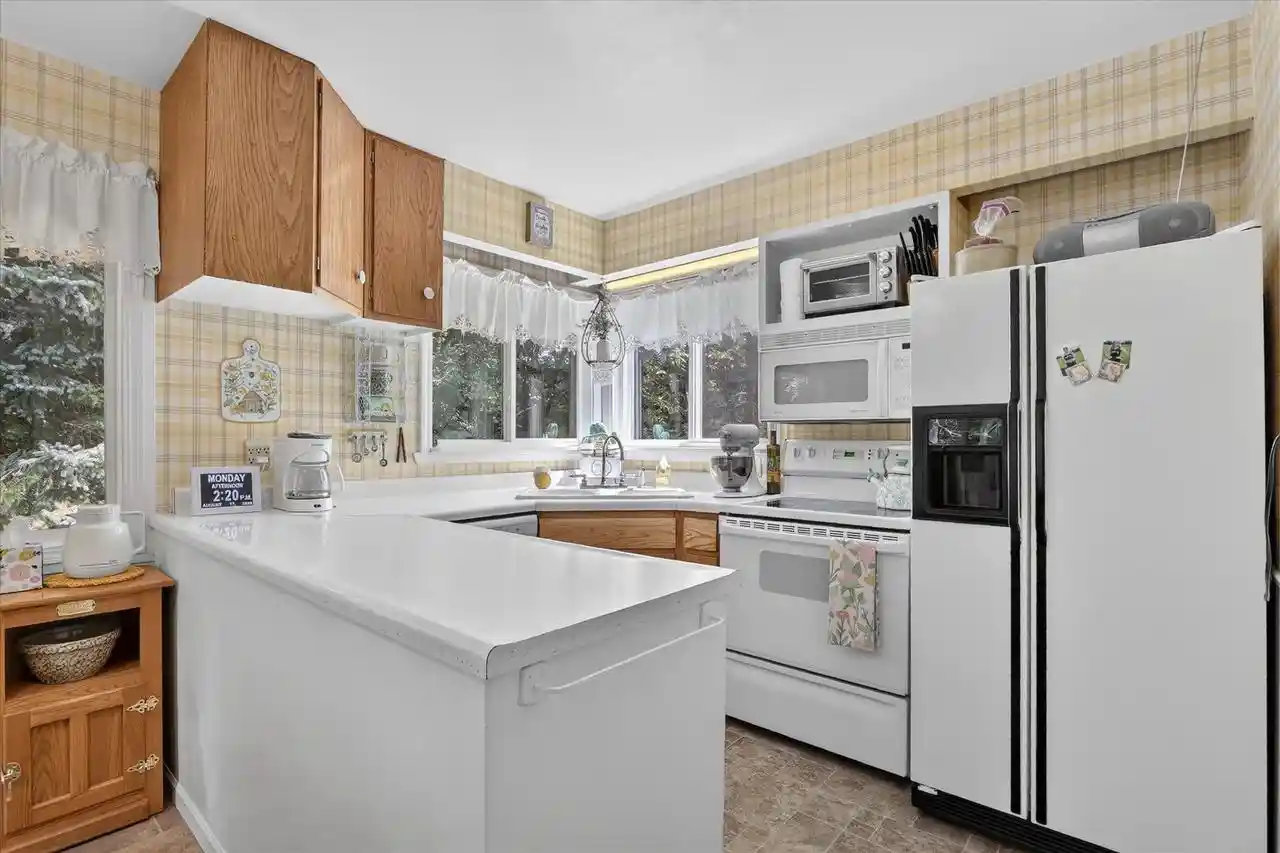 2nd image of 11901 W Brandherm Road Road, Beloit, WI 53511 | MLS# 2030305