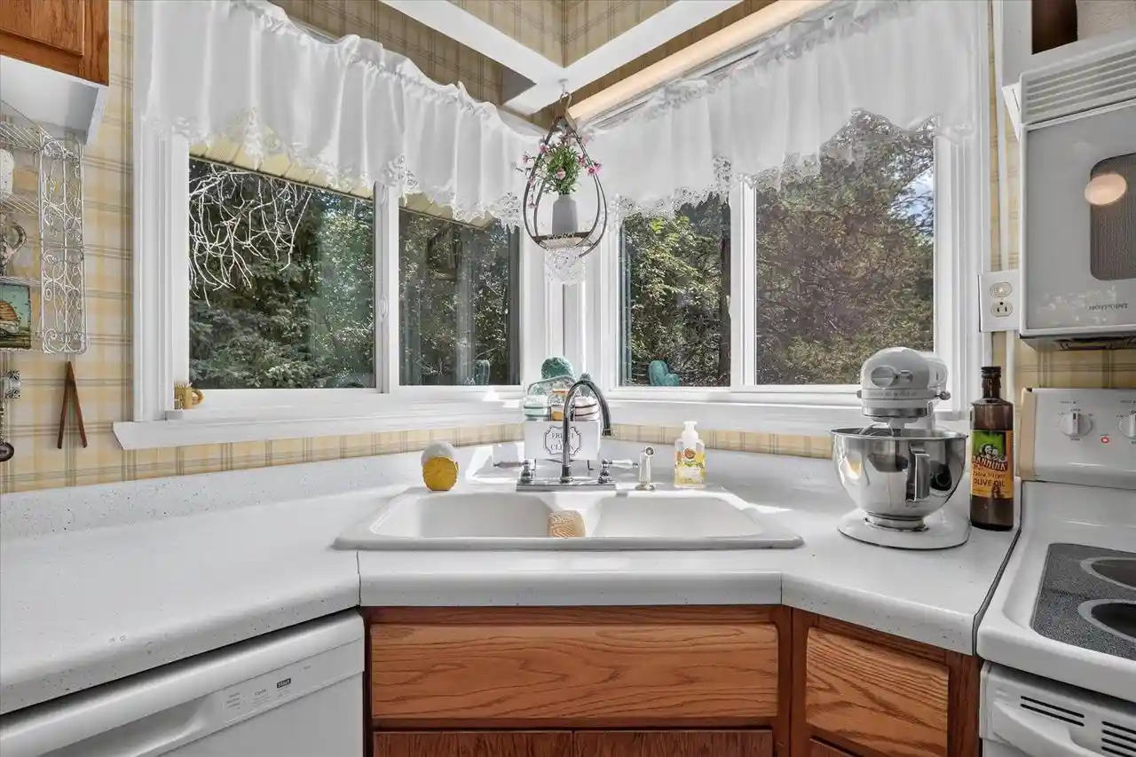 Photo 4 of Single family home for sale at 11901 W Brandherm Road Road, Beloit, WI 53511 | MLS# 2030305 | Listing updated on 2026-09-15
