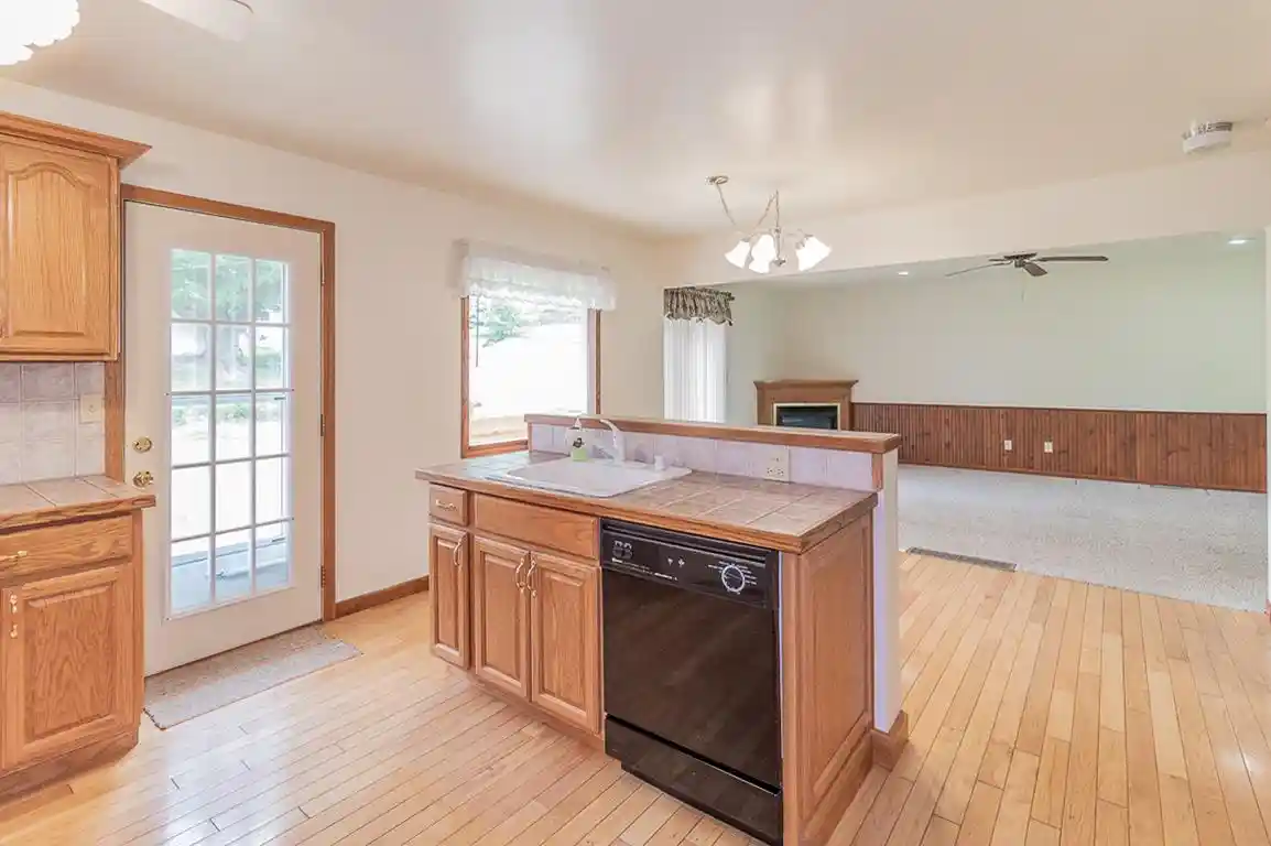 45th image of 1808 Nassau Street Street, New London, WI 54961 | MLS# 50330881