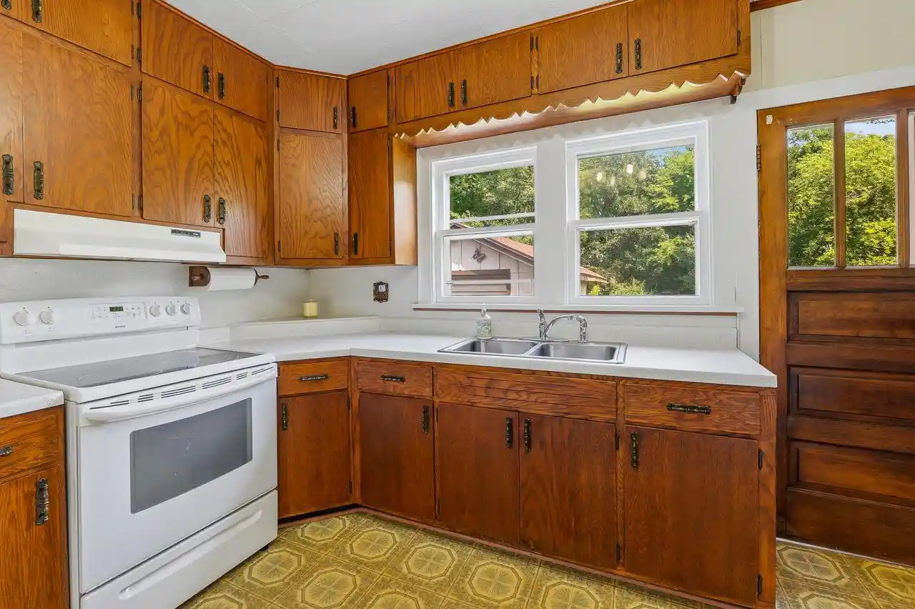3rd image of W379N8324 Mill Street Street, Oconomowoc, WI 53066 | MLS# 1975828