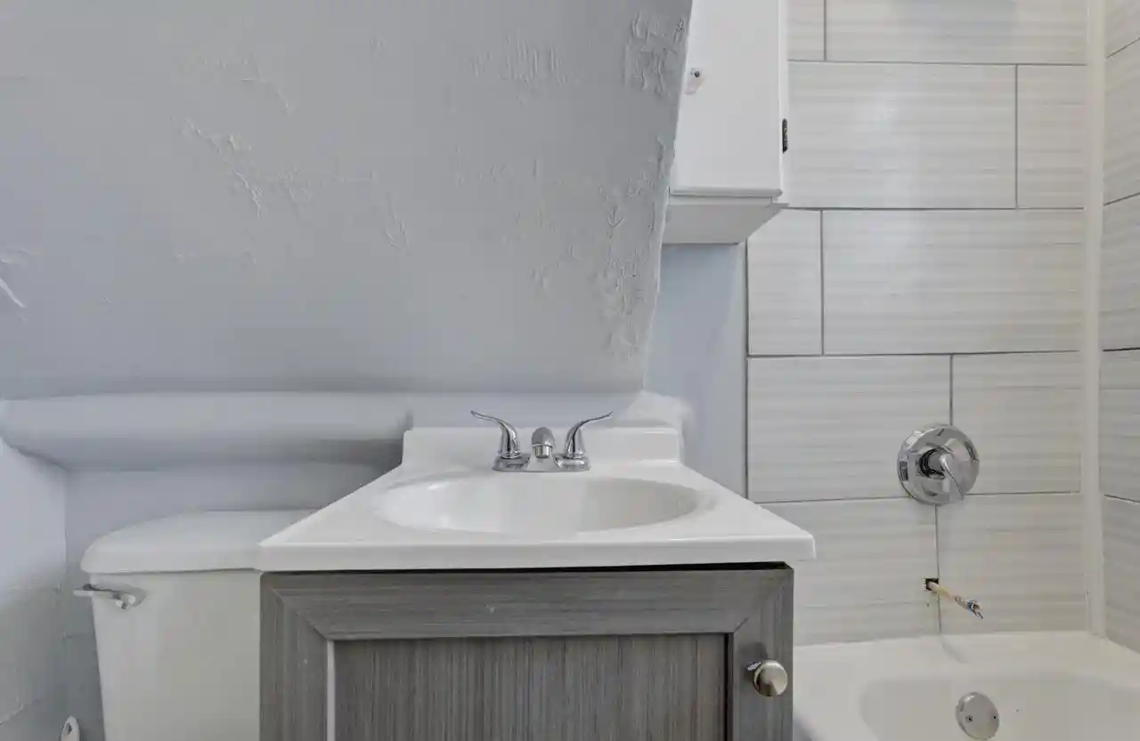 2nd image of 1125 E Clarke Street Street, Milwaukee, WI 53212 | MLS# 1975834